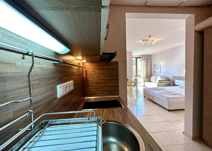 Bay - Menada Apatments Pomorie