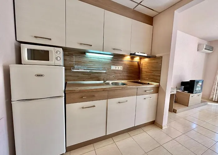 Bay - Menada Apatments Pomorie